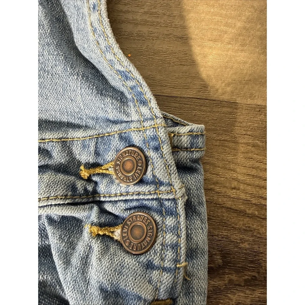 Levi's Overall Shorts Girls 4T Embroidered 99% Cotton Dual Button Sizing Lt Blue